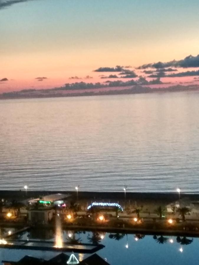 Апартамент С Видом На Море Batumi Exterior photo
